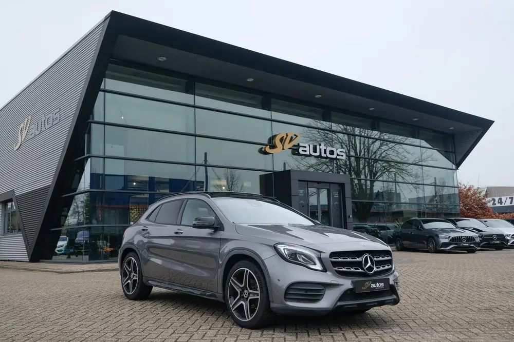 Mercedes-Benz GLA GLA180 AMG 122pk Panoramadak Night uit 2019