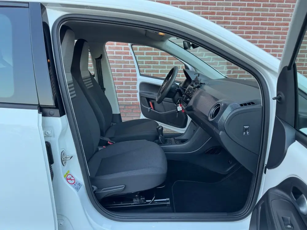Volkswagen Up! 1.0 Move Up! | BlueM 5-Drs | Airco uit 2023, foto 5
