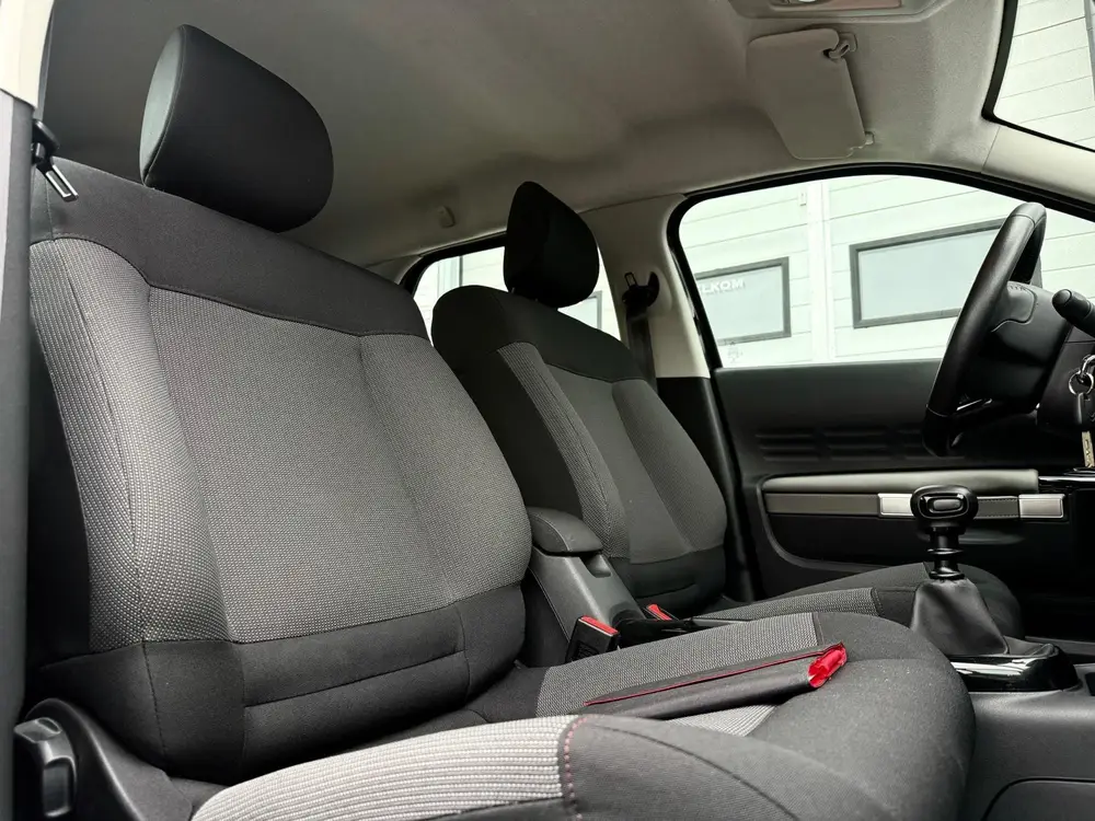 Citroën C4 Cactus Citroen C4 Cactus 1.2 PureTech Business uit 2019, foto 8