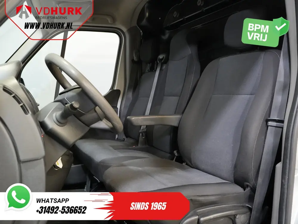 Renault Master T35 2.3 dCi 145 pk L2H2 270GrDeuren/ 2.5t Tre uit 2020, foto 12
