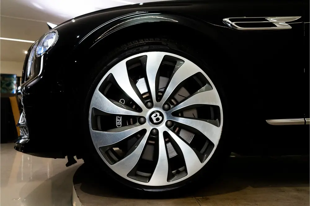 Bentley Flying Spur 2.9 V6 Hybrid Mulliner 544PK | Pano | B& uit 2023, foto 16