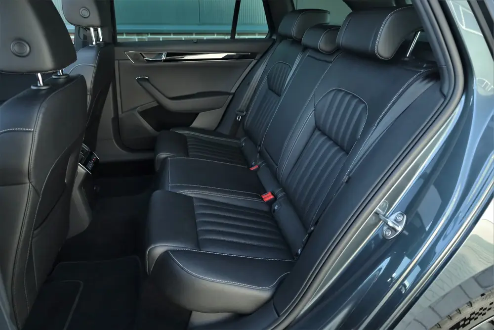Skoda Superb 2.0 TSI 4x4 DSG Laurin & Klement 425pk sl uit 2019, foto 9