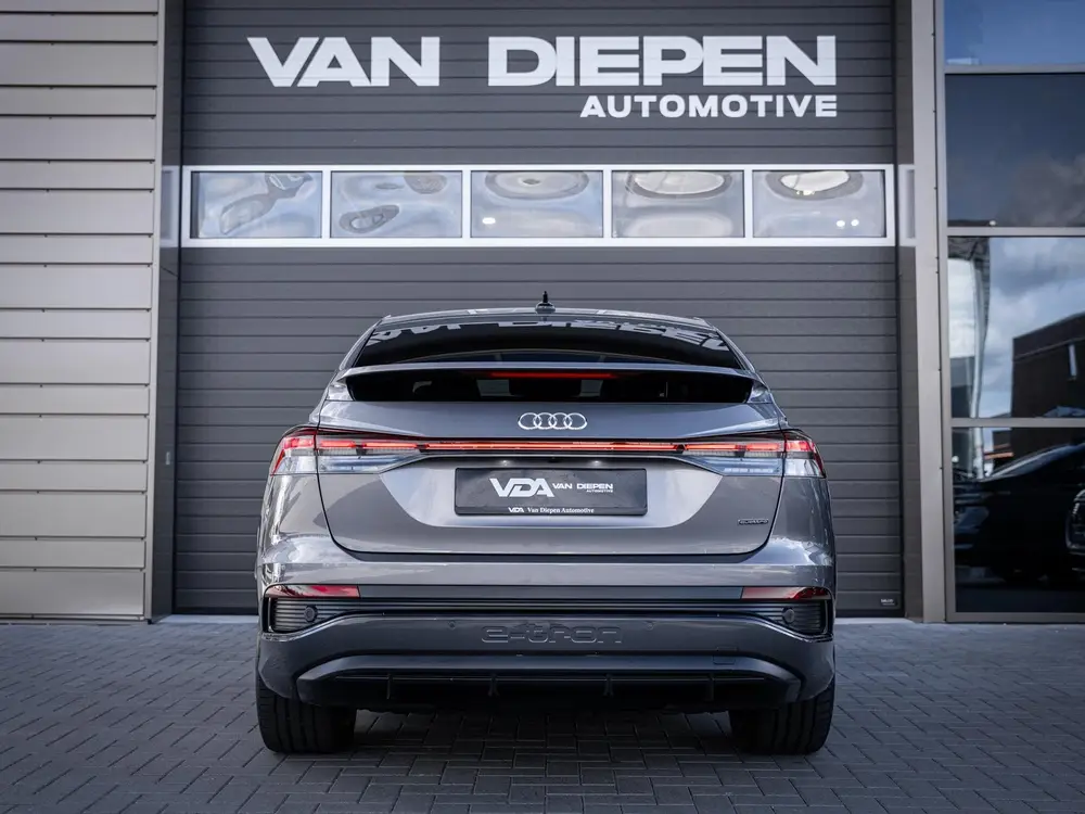 Audi Q4 e-tron 45 quattro Advanced edit. 77 kWh 3x uit 2023, foto 7