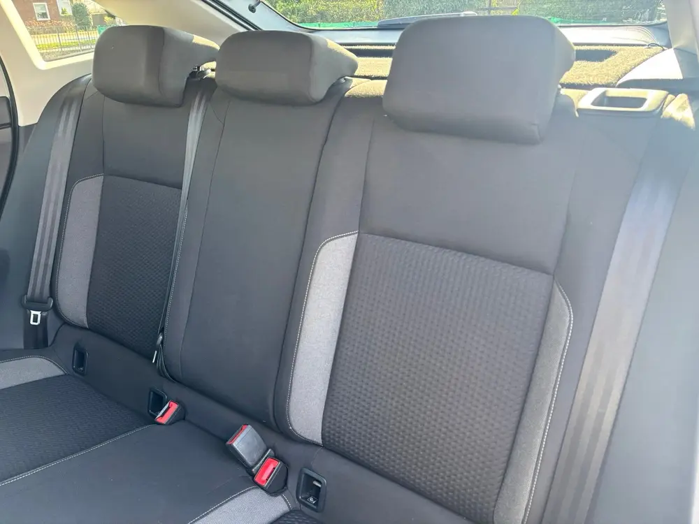 Volkswagen Taigo 1.0 TSI Style | Cruise | Climate | Carplay uit 2023, foto 3