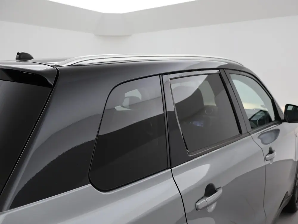 Suzuki Vitara 1.0 BOOSTERJET SELECT TWO-TONE + CAMERA uit 2020, foto 20