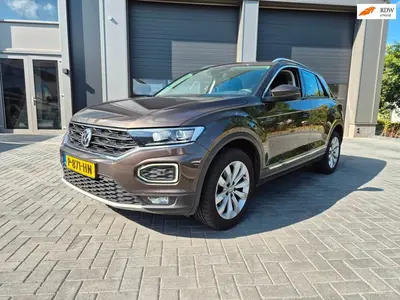 Volkswagen T-Roc 1.5 TSI Sport Business R trekhaak uit 2019