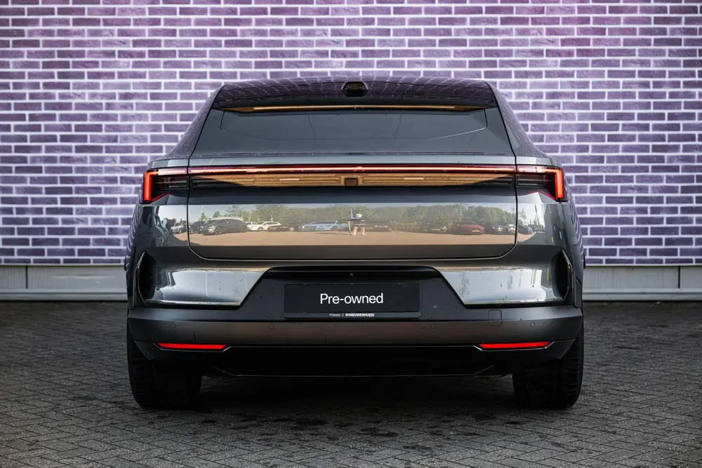 Polestar 4 Long Range Single motor 100 kWh uit 2024, foto 10