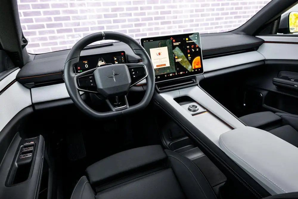 Polestar 4 Long Range Single motor 100 kWh uit 2024, foto 11