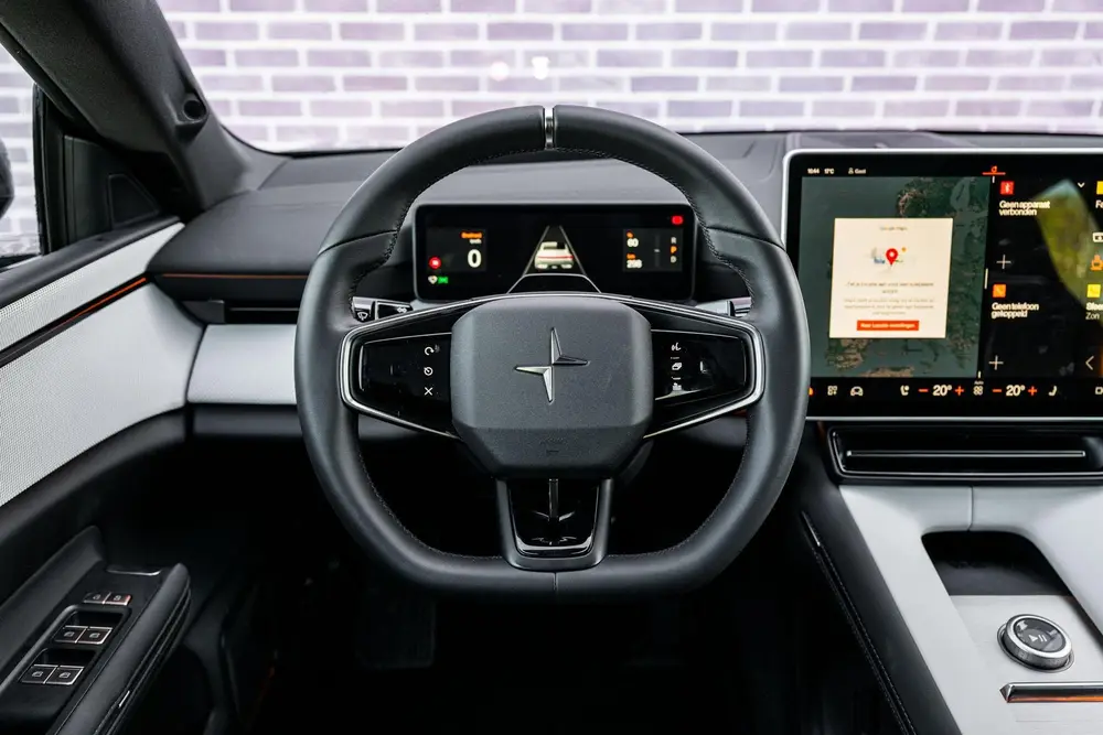 Polestar 4 Long Range Single motor 100 kWh uit 2024, foto 3