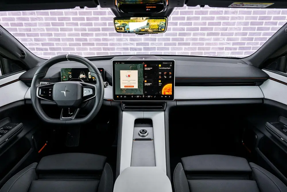 Polestar 4 Long Range Single motor 100 kWh uit 2024, foto 5
