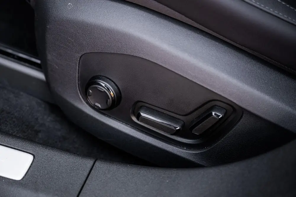 Polestar 4 Long Range Single motor 100 kWh uit 2024, foto 7
