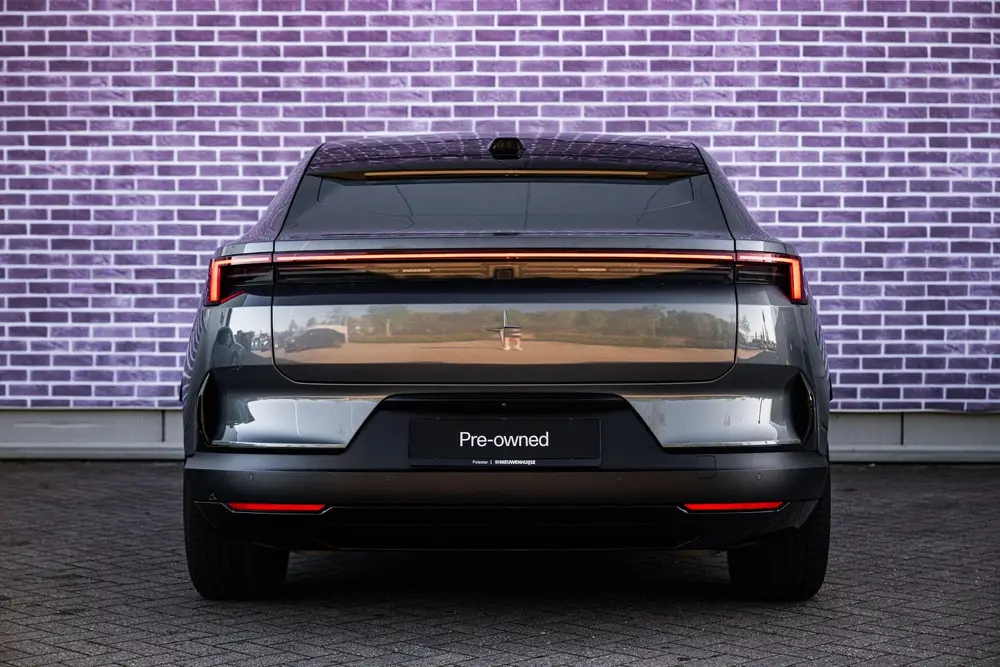 Polestar 4 Long Range Single motor 100 kWh uit 2024, foto 10