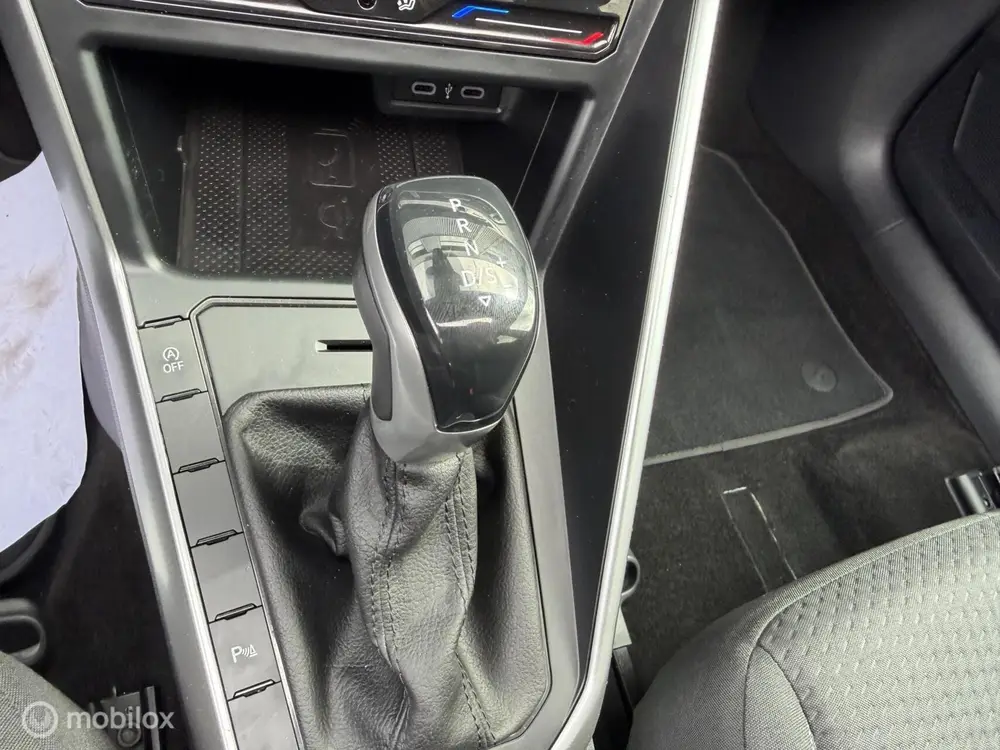 Volkswagen Polo 1.0 TSI Life | Pano | Camera | Climate | Car uit 2022, foto 19