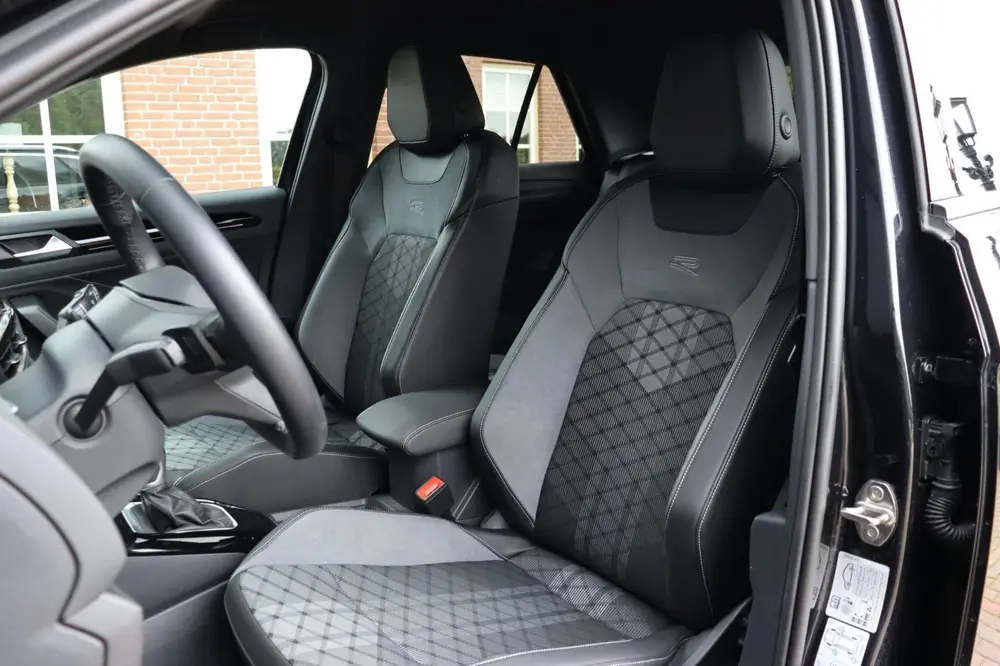 Volkswagen T-Roc 1.5 TSI R-Line Keyless Trekhaak Led uit 2024, foto 11