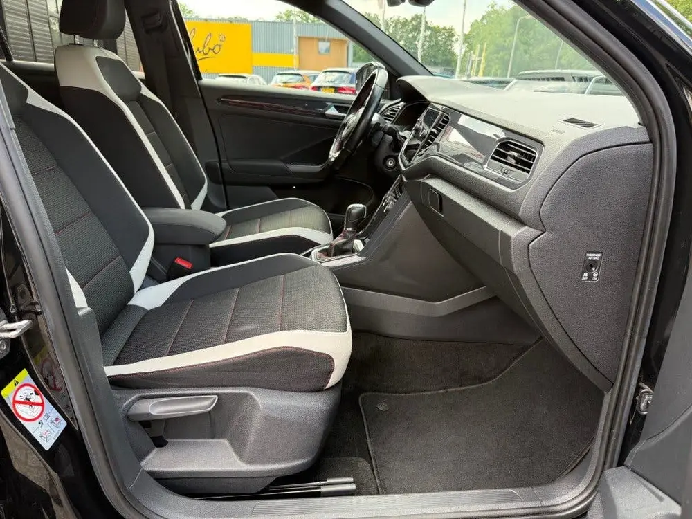 Volkswagen T-ROC 1.5 TSI SPORT BNSR BJ.2019 PANO TREKHAAK uit 2019, foto 14
