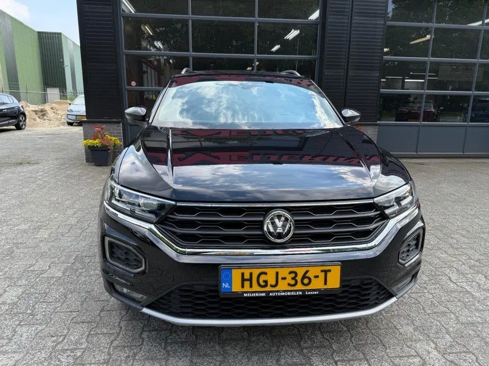 Volkswagen T-ROC 1.5 TSI SPORT BNSR BJ.2019 PANO TREKHAAK uit 2019, foto 3