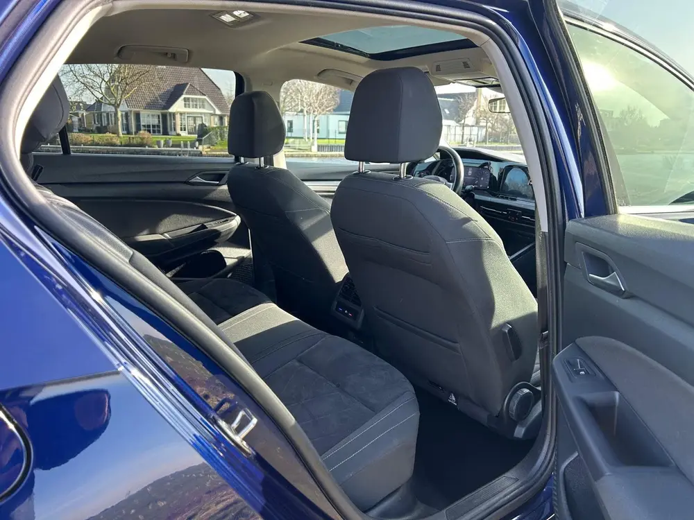 Volkswagen Golf 1.5 eTSI R-Line Panoramadak / Automaat / Erg uit 2020, foto 14