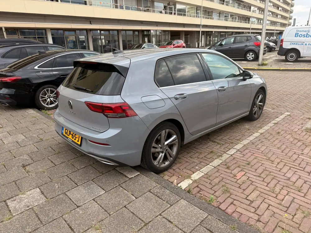 Volkswagen Golf 1.4 Ehybrid 204pk DSG 2021 Grijs uit 2021, foto 3