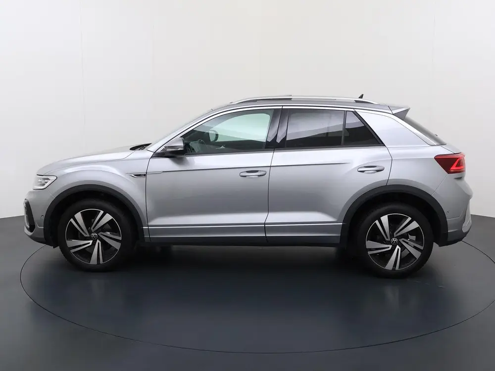 Volkswagen T-Roc 1.5 TSI R-Line Business+ uit 2022, foto 2