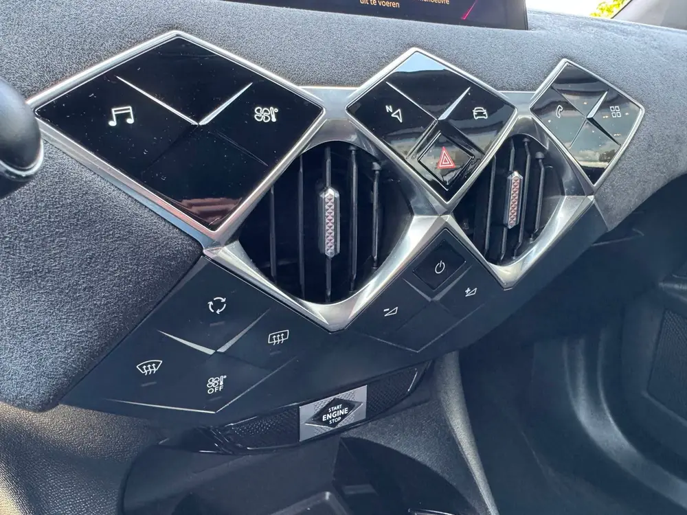 DS Automobiles 3 Crossback DS 3 Crossback 1.2 PureTech Performance Line AUT|NAVI|Cruise uit 2019, foto 15