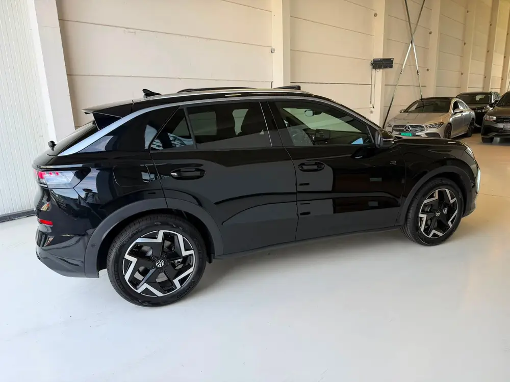 Volkswagen T-Roc 1.5 eTsi R-Line First Edition uit 2026, foto 4