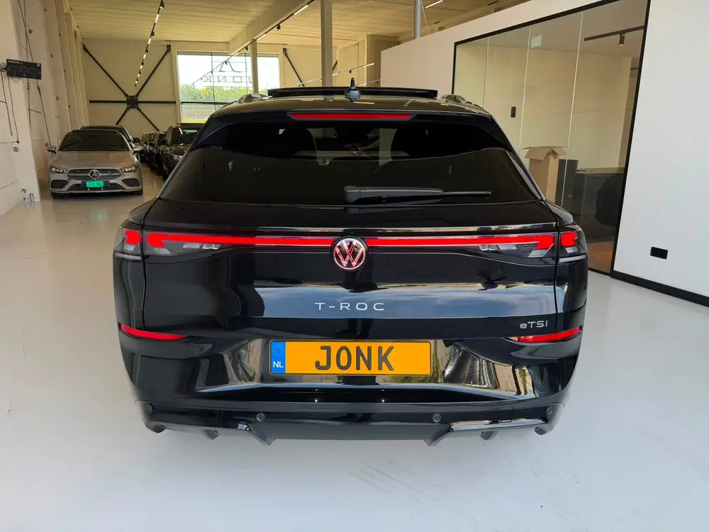 Volkswagen T-Roc 1.5 eTsi R-Line First Edition uit 2026, foto 6