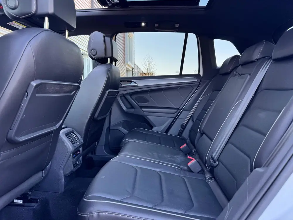 Volkswagen Tiguan 1.5 TSI ACT 3x R-Line Memory/Pano/Dynaudio uit 2019, foto 13