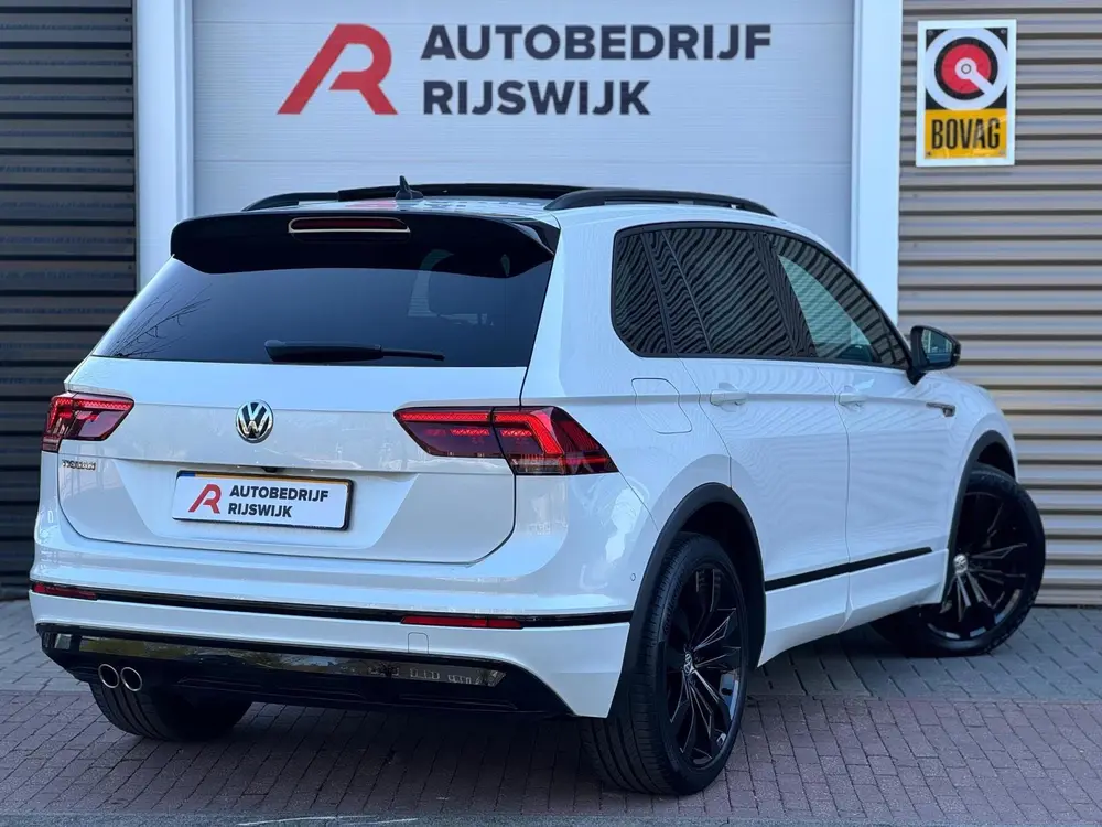 Volkswagen Tiguan 1.5 TSI ACT 3x R-Line Memory/Pano/Dynaudio uit 2019, foto 4
