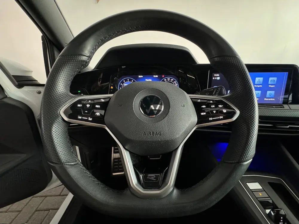 Volkswagen Golf 1.5 eTSI R Line Pano|Sfeer|Dodehoek|Camera uit 2021, foto 14