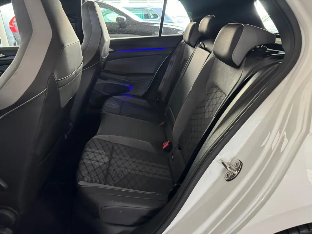 Volkswagen Golf 1.5 eTSI R Line Pano|Sfeer|Dodehoek|Camera uit 2021, foto 16