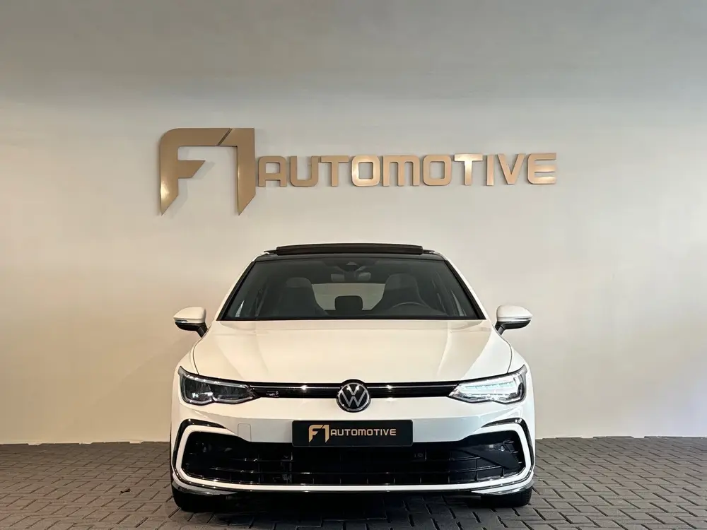 Volkswagen Golf 1.5 eTSI R Line Pano|Sfeer|Dodehoek|Camera uit 2021, foto 8