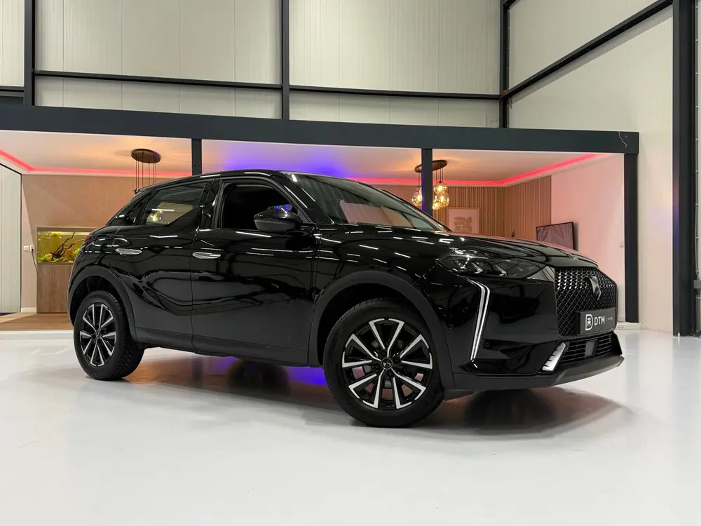 DS Automobiles DS 3 Crossback DS 3 Crossback 1.2 PureTech 100pk Bastille uit 2023, foto 3