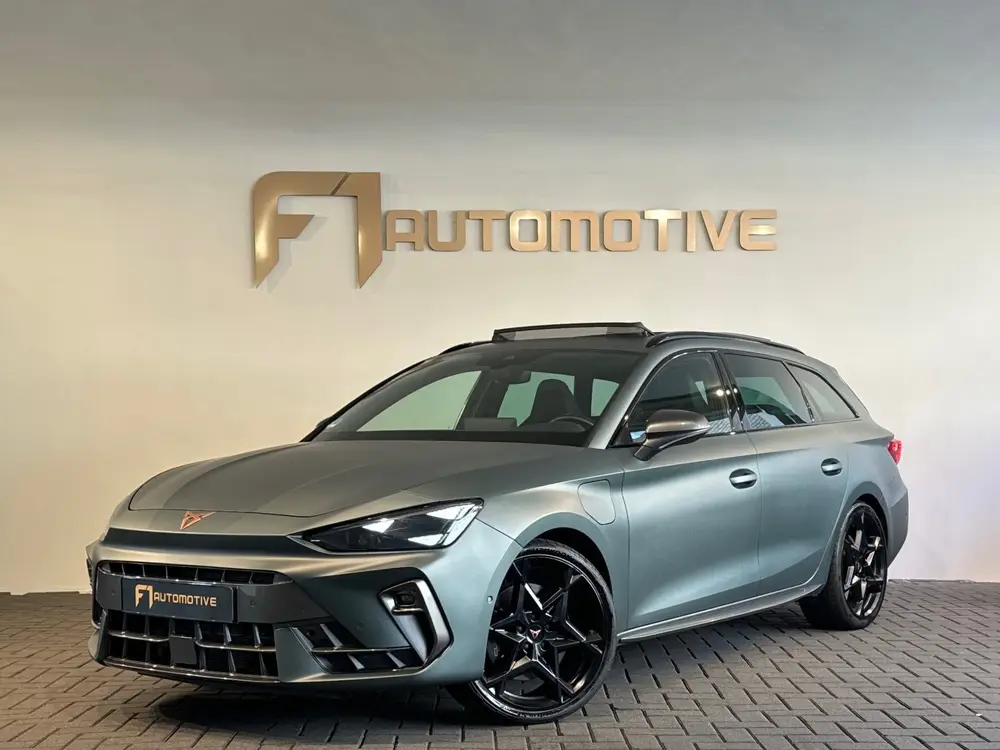Cupra Leon 1.5 TSI e-Hybrid VZ Extreme Pano uit 2024