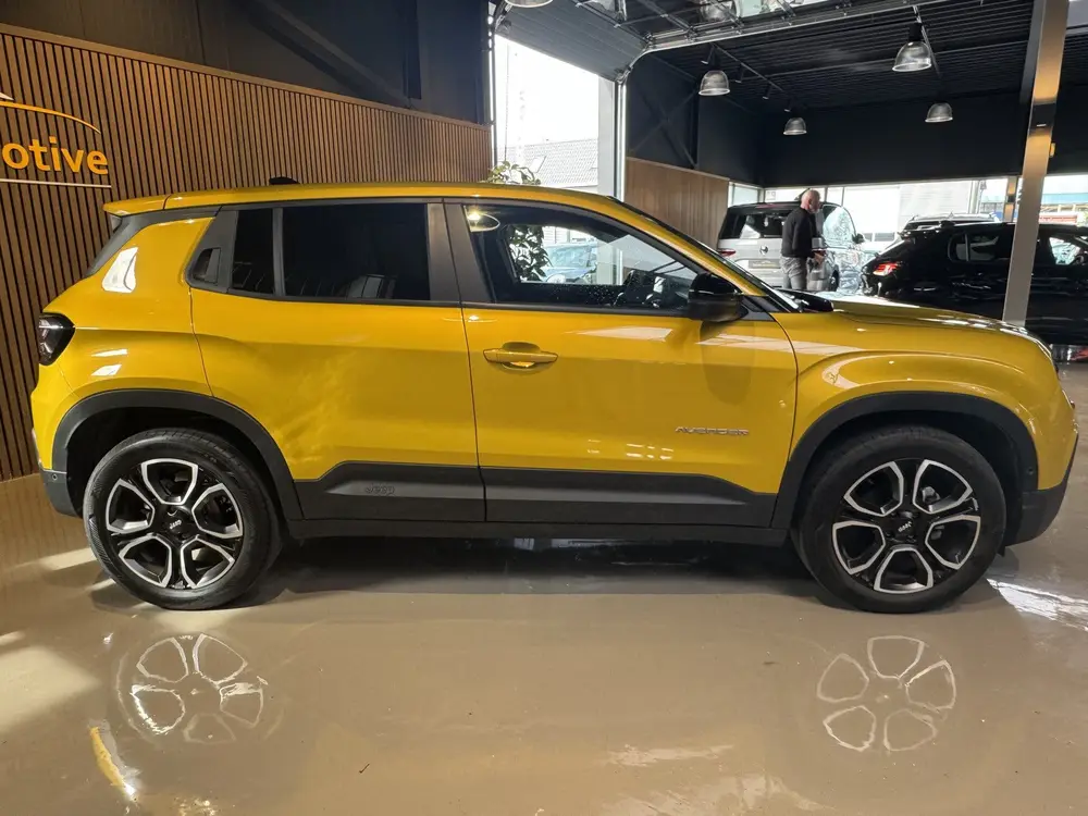 Jeep Avenger 1.2 Longitude Airco Navigatie LMV uit 2025, foto 2