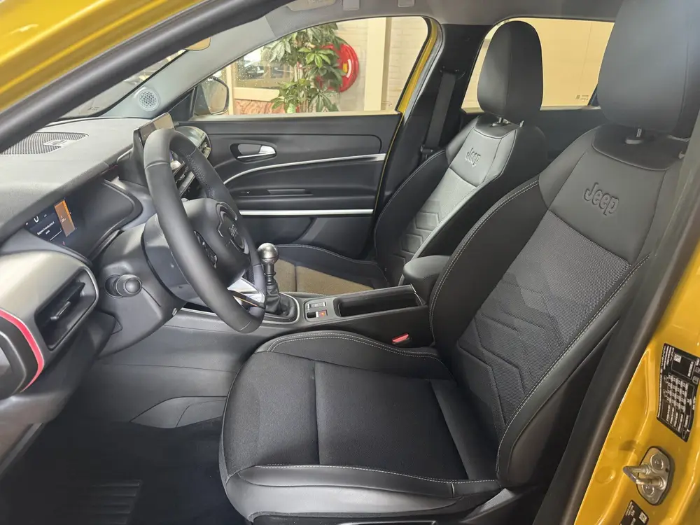 Jeep Avenger 1.2 Longitude Airco Navigatie LMV uit 2025, foto 8