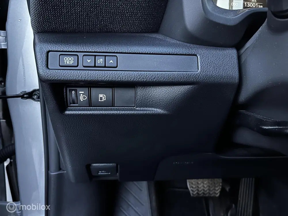 Lexus LBX Business Line Pro 2WD uit 2024, foto 14