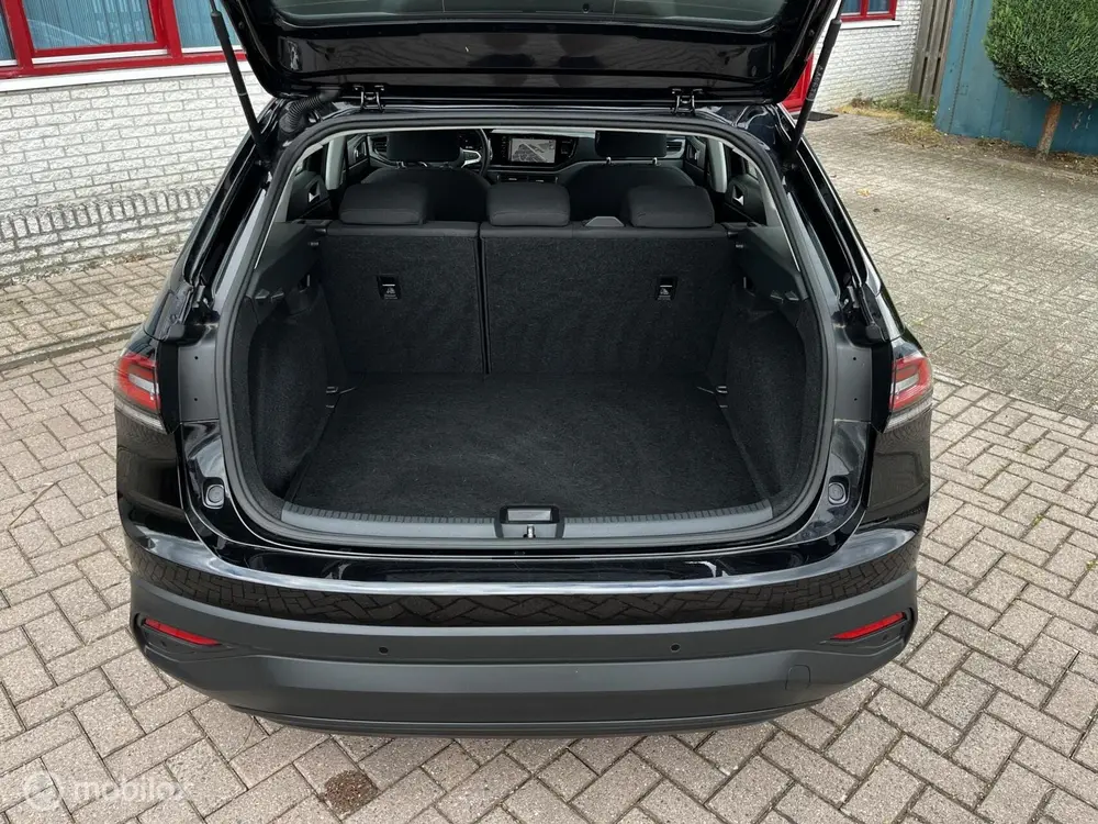 Volkswagen Taigo 1.0 TSI Edition NAVI/CRUISE/CAMERA/PDC uit 2025, foto 18