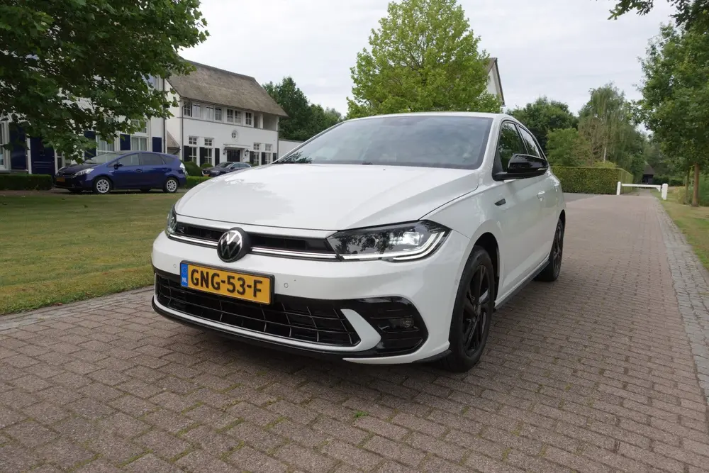 Volkswagen Polo 1.0 TSI R-Line Business | I.Q. Light | Camer uit 2021, foto 2