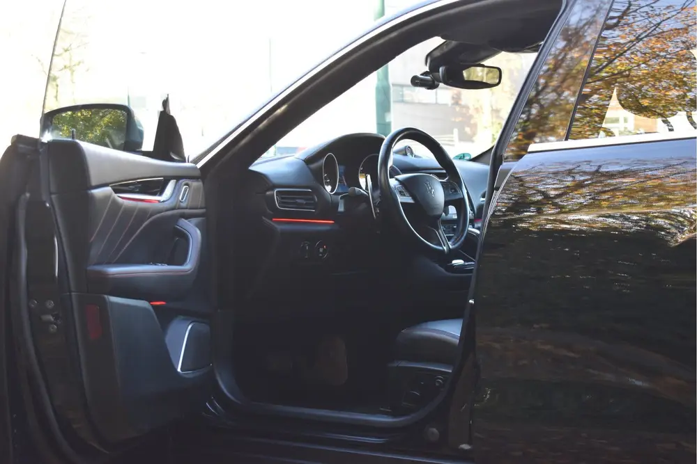 Maserati Levante 3.0 V6 AWD GranLusso 350 pk Facelift Driver uit 2019, foto 16
