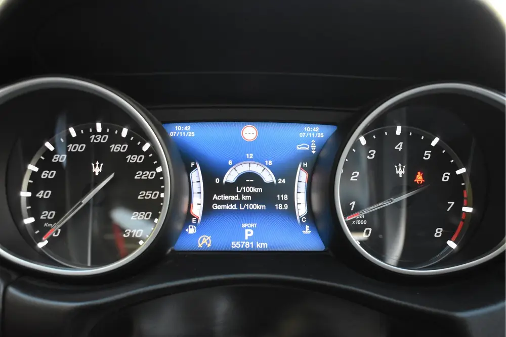 Maserati Levante 3.0 V6 AWD GranLusso 350 pk Facelift Driver uit 2019, foto 18
