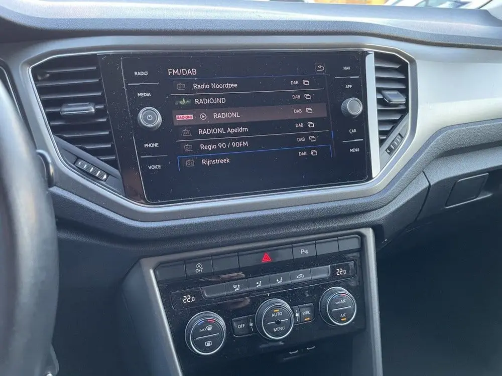 Volkswagen T-ROC 1.0 TSI Style uit 2021, foto 11