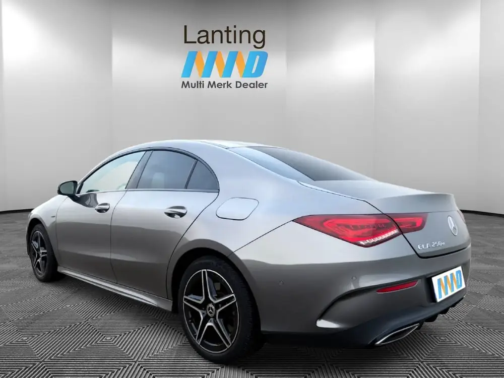 Mercedes-Benz CLA Mercedes CLA-klasse 250 e Business Solution AMG Limited uit 2021, foto 3