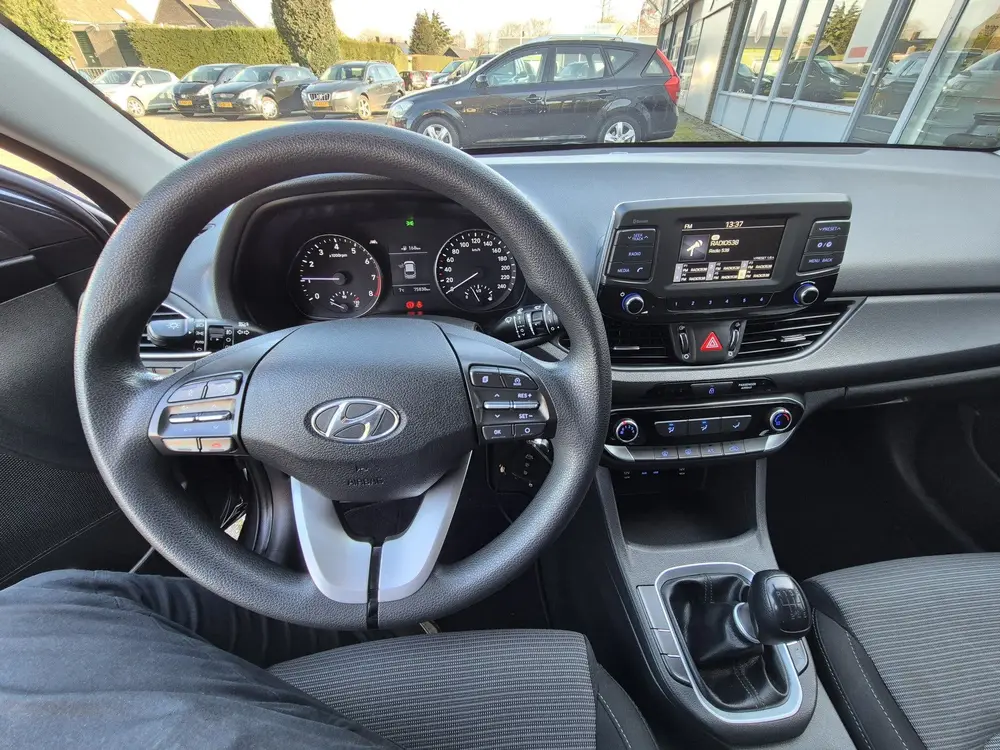 Hyundai i30 1.4 GDI Station 6 versnellingen Airco uit 2019, foto 7