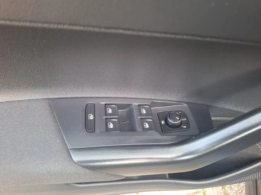 Volkswagen Taigo 1.0 TSI Life Edition CARPLAY-4 SEIZOENEN BA uit 2024, foto 20