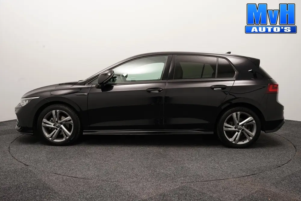 Volkswagen Golf 1.5 eTSI R-Line|STOEL/STUUR.VERW|CARPLAY|LED uit 2020, foto 20