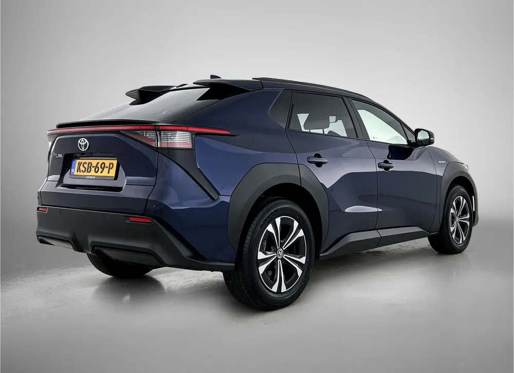 Toyota bZ4X Dynamic 71 kWh 3-fase uit 2023, foto 2