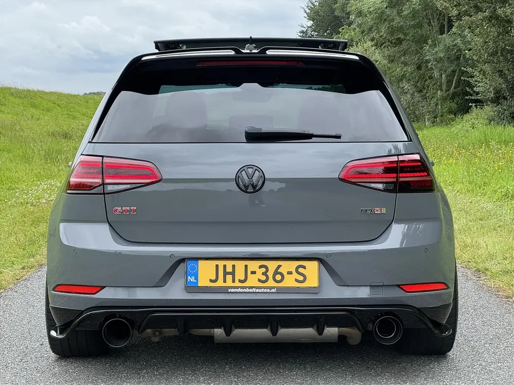 Volkswagen Golf 7.5 2.0 TSI GTI TCR 500PK / Pano / REVO Air uit 2019, foto 20