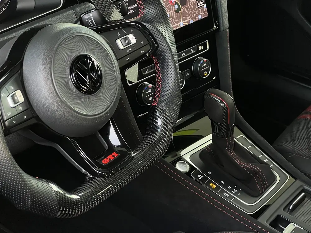 Volkswagen Golf 7.5 2.0 TSI GTI TCR 500PK / Pano / REVO Air uit 2019, foto 9