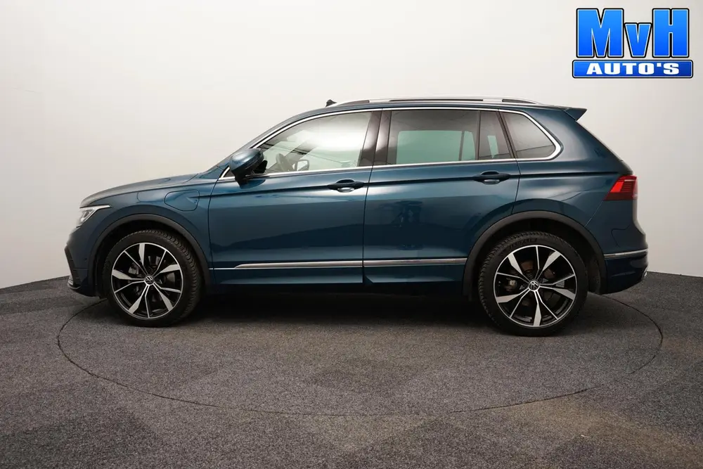 Volkswagen Tiguan 1.4 TSI eHybrid R-Line|PANO|STOEL/STUUR.VE uit 2024, foto 18