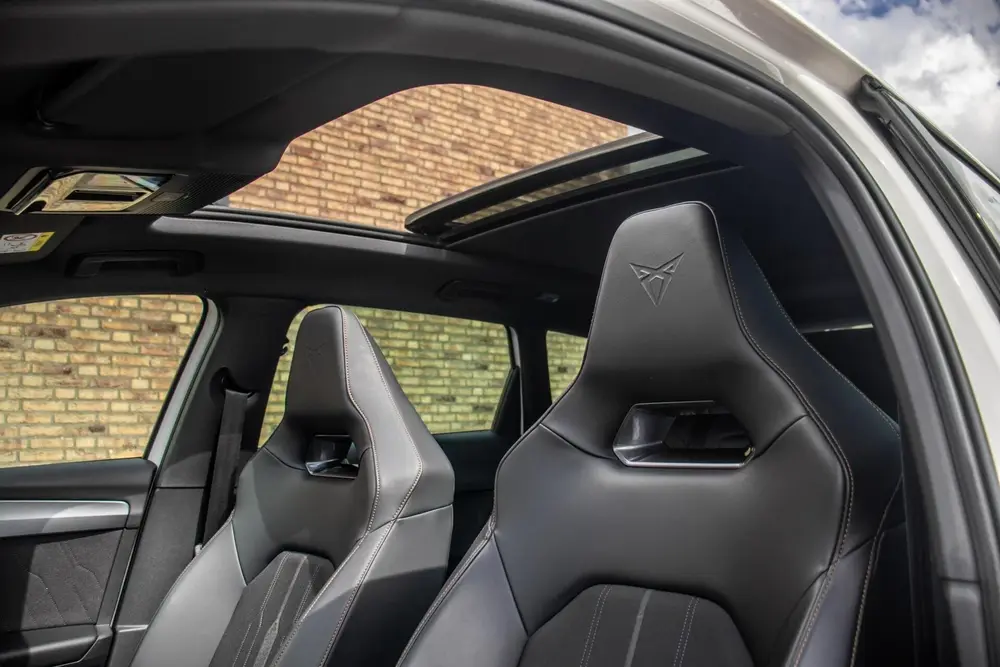 Cupra Leon 1.4 e-Hybrid 245PK uit 2021, foto 12